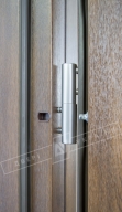 Двері вхідні для приватних будинків серії "GRAND HOUSE 73 mm" / модель ФЛЕШ / колір: Темний горіх / Ручка-скоба [2 сторони]